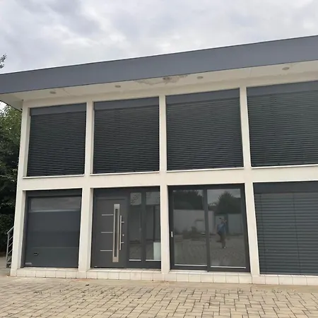 Priestranny 3-izbovy Brenner